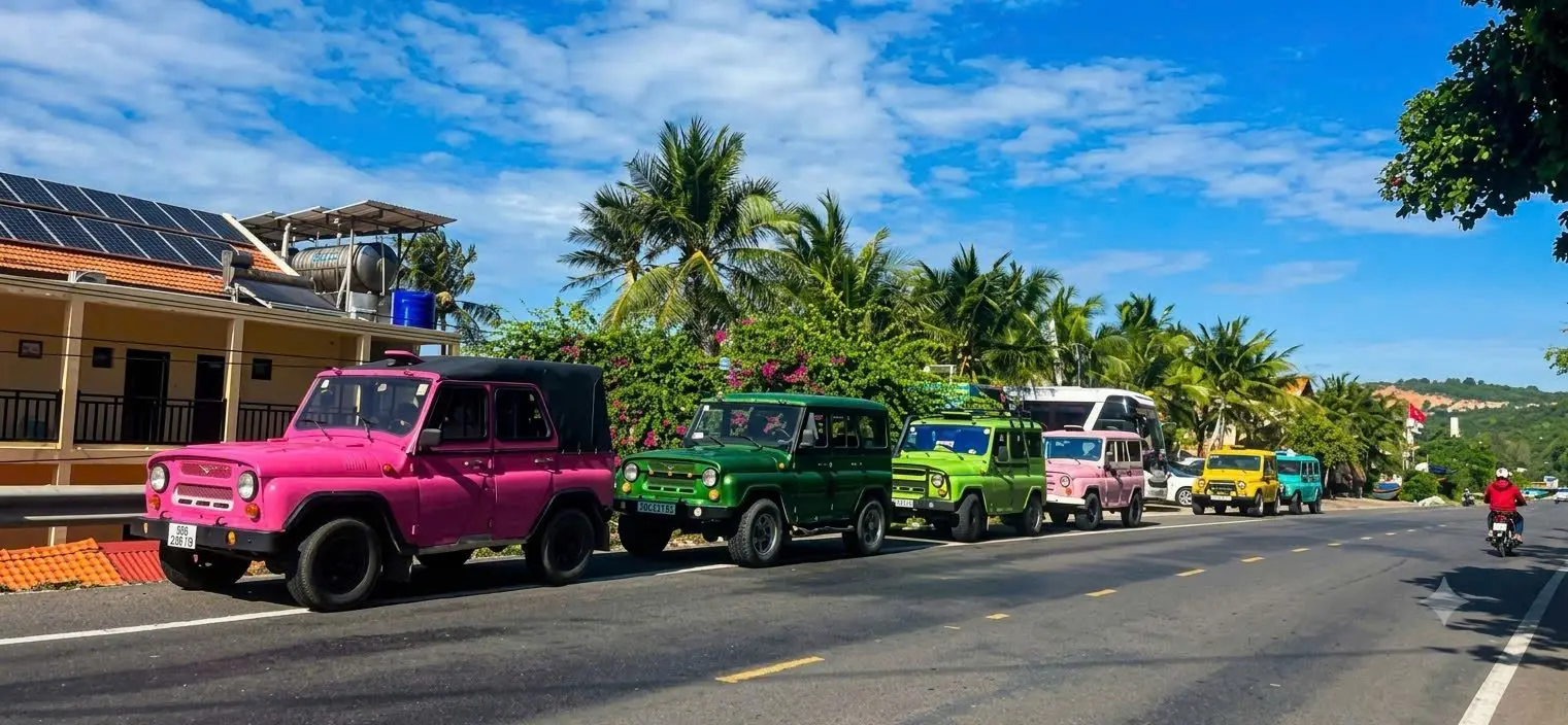 Mui Ne Sand Dunes Jeep Tour – Sunrise or Sunset, Hotel Pickup — Mui Ne