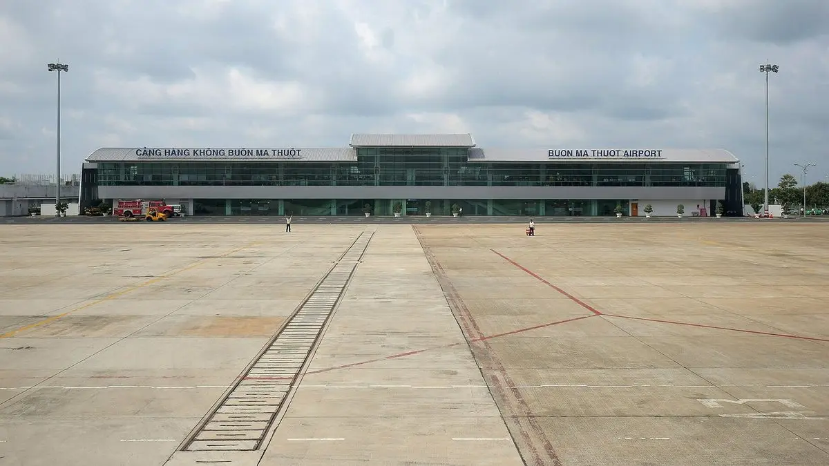 Sân bay Buôn Ma Thuột (BMV), Đắk Lắk Sân bay Buôn Ma Thuột (BMV) tỉnh Đắk Lắk nhìn từ sân đỗ