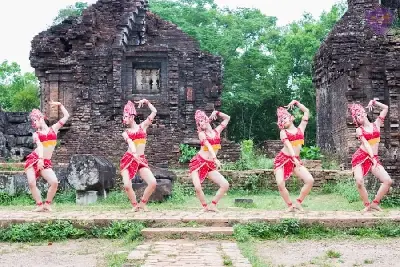 Tour Xe Jeep Thánh Địa Mỹ Sơn & Phố Cổ Hội An – Đón Tại Đà Nẵng Hoặc Hội An (ảnh 4)